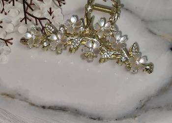 Złota bardzo wygodna mocna klamra na bogato