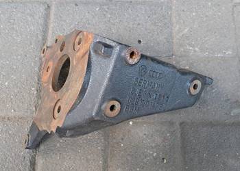 Łapa mocowanie pompy wtryskowej 1.9 TDI VAG – 028130147B