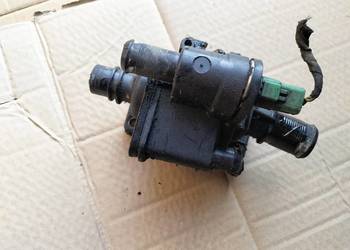 Citroen C3 Mk1 1.4HDI OBUDOWA TERMOSTATU