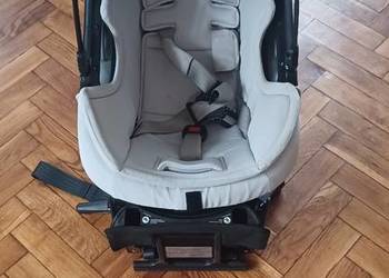 Fotelik obrotowy dla dziecka do samochodu ORBIT BABY GT