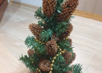 Mała choinka sztuczna - naturalne szyszki 40 cm