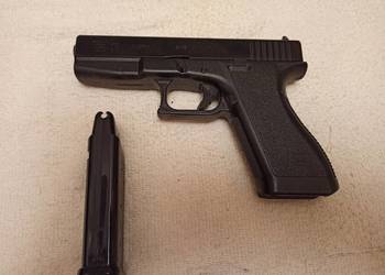 Glock 17 vintage sprężynowy ma okolo 30 lat