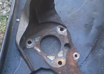 Łapa pompy wtryskowej audi 80 B4