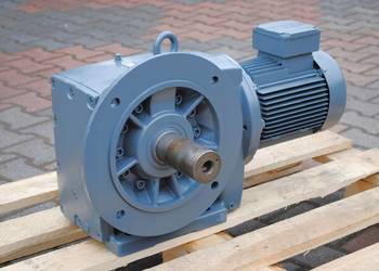 Motoreduktor kątowy 3kw. 26obr./min.. Firmy SEW