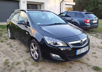 Opel Astra Cosmo 1.7 CDTI 125 KM. 9 Lat w Jednych Rękach.