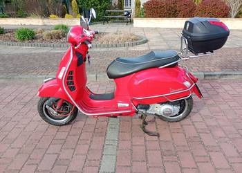 Vespa Piaggio 300