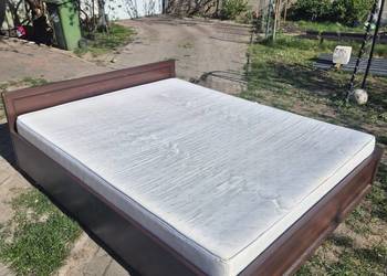 Łóżko małżeńskie łoże z materacem 211cmx167cm