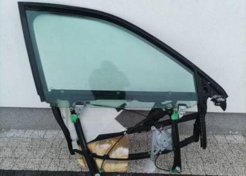Szyba Stelaż Przód prawa pasażera Audi a4 b5