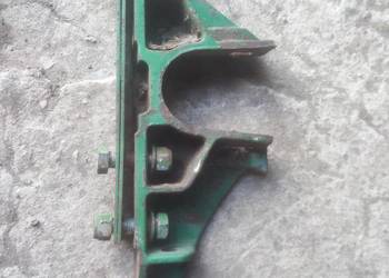 Wieszak uchwyt przenośnika pochyłego kombajnu John Deere 330