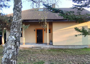 W pół wykończony, duży, ciekawa okolica