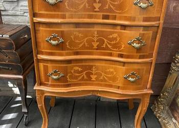 Stara komoda wintage