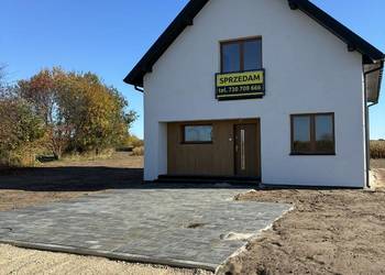 Dom jednorodzinny Wol krzysztoporska OGRODY WOLA