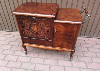 Stolik Barek Orzech Ludwik-ART-DECO Zgrabny Stary Antyk Po Renowacji.