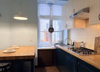 Klimatyczna kawalerka w kamienicy na Powiślu