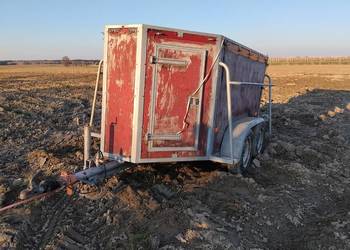 Przyczepa do przewozu zwierząt