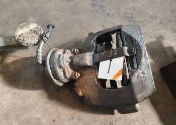 ZACISK HAMULCOWY PRZÓD LEWY VOLVO FL 619