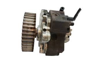 POMPA WTRYSKOWA 8200055072  0445010031  1.9 DCI Renault Trafic II