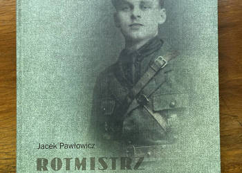 Biblioteczka skłądająca sięz ponad 150 tytułów