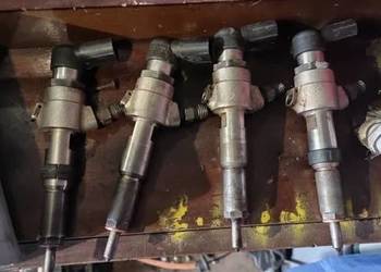 Wtryski 1.4 HDI 4 sztuki Citroen Peugeot Ford 964/9574/4480