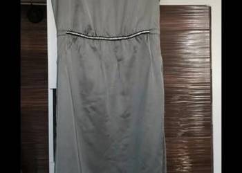 Szara sukienka damska.