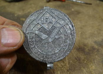 logo znaczek siedzenie tył IFA Move AWO T IFA BK RT org DDR