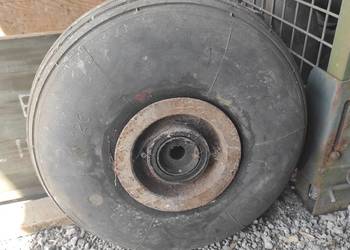 Koło do samolotu lub śmigłowca