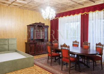 Dom dwupiętrowy z garażem ogrodem, strychiem 136m2