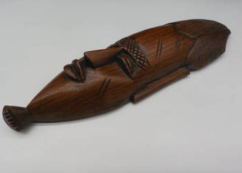 Ręcznie rzeźbiona maska afrykańska