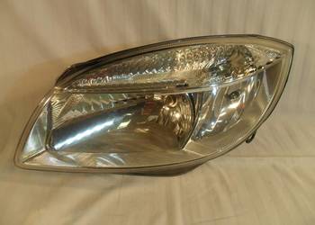 Skoda Fabia II Reflektor lewy przedni lampa lewy przód