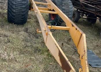 Przyczepa • Rolnicza • Duże koła • Stabilna • Transport materiałów