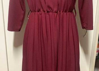 Sukienka z dołem plisowanym