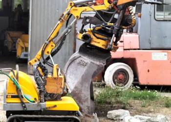 Robot  BROKK 40