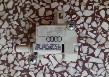 Audi A2 Siłownik klapki wlewu paliwa 8Z0810773A