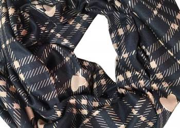 Chusta Szalik apaszka-serca na czarnym tle , złote dodatki