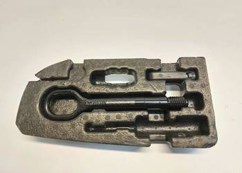 Cupra Tavascan 11H 2025 wkład ucho hak  styropian 5fl012021b