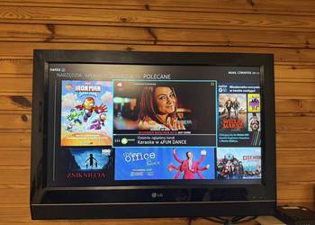 Telewizor LG 32LC52 – sprawny, z uchwytem na ścianę