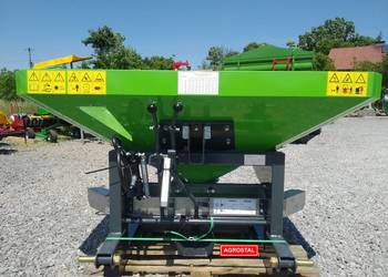 Rozsiewacz polowy zawieszany LANGREN 1-ZSYP, RS-600 AGROSTAL