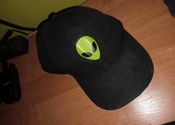 CZAPKA Z DASZKIEM UFO KOSMITA - prawie idealny stan!!