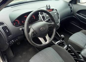 Kia Ceed I 1.4 SW lift 2010 Poznań serwisowany doinwestowany
