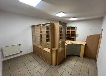 Do wynajęcia lokal usługowy w Stradunach – idealna lokalizacja! Do wynajęcia lokal usługowy w Stradunach – idealna lokalizacja!