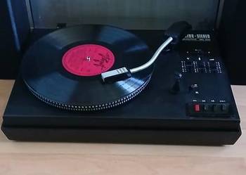 Gramofon UNITRA. Artur