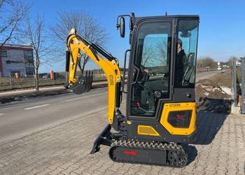 Nowa Minikoparka z kabiną GT1050C Gunter Grossmann