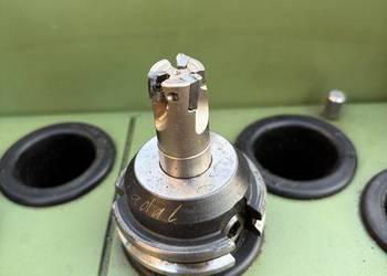 Frez czołowy Ø20 mm z płytkami - na oprawce SK40