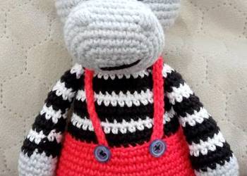 Hipopotam wykonany na szydełku