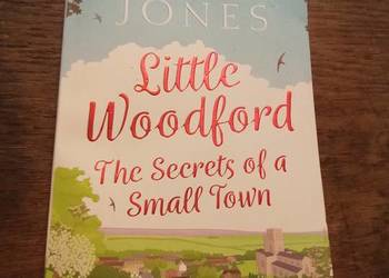 Little Woodford the secrets of a small town. Po angielsku!