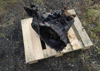 SKRZYNIA BIEGÓW MANUALNA HYUNDAI TRAJET 2.0 CRDI