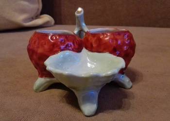 Stara porcelana truskawki
