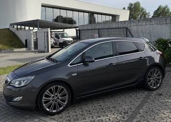 Opel Astra J 1.6 Turbo 180 KM | OPC Line | FlexRide | AFL Xenon | Navi | 19
