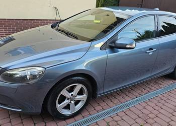 Volvo V40 1,6 T3 150KM Lift 2012r Kamera 2 kpl kół FV Zamiana na Busa 9 os