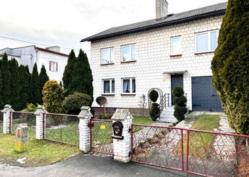 Duży dom w spokojnej okolicy